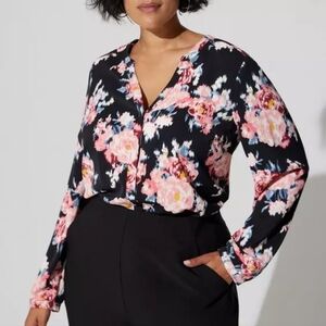 Torrid Studio Crepe De Chine Floral Button Front Long Sleeve Blouse NWT